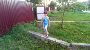 Нога застряла)