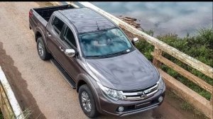 L200 TRITON SPORT 2019 COM MUITOS DETALHES