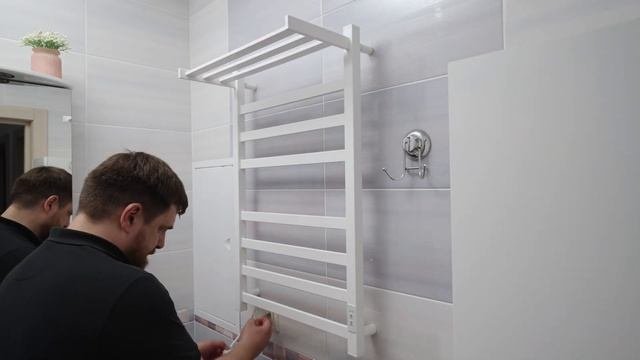 Установка полотенцесушителя Point  Меркурий с полкой PN83858PW