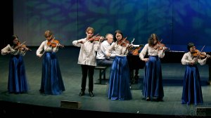 Ансамбль скрипачей Алексея Шевелева. Alexey Shevelev's violin ensemble.