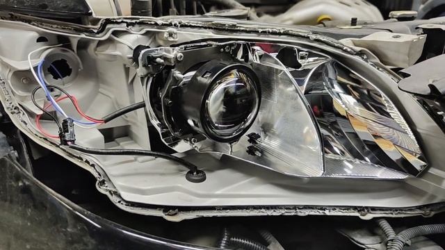 Toyota Camry V40 замена линз на топовые, замена стёкол и нюансы. смотреть онлайн