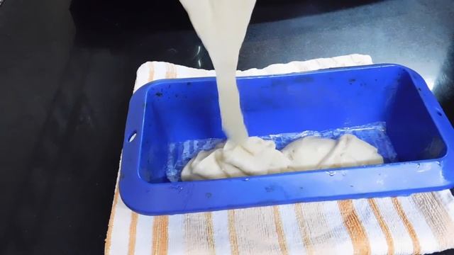 Eggless Vanilla Cake in Oven or Microwave Convection // Simple Cake Recipe
