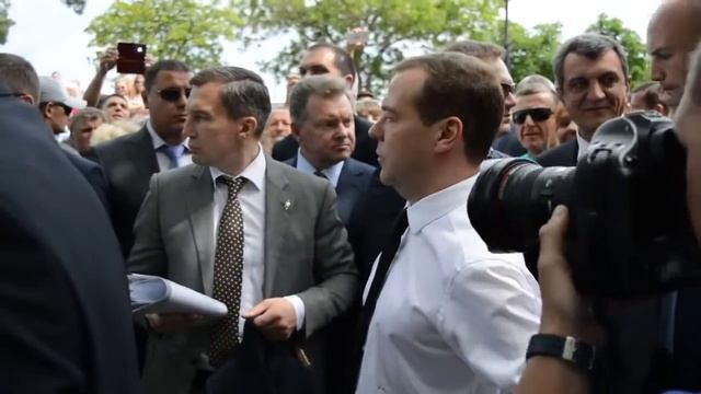 Денег нет Но вы держитесь смотреть онлайн