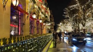 Алиса в Париже Елисейские поля декабрь  2024