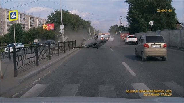 Авария на Металлургов в Екатеринбурге (август 2014) смотреть онлайн