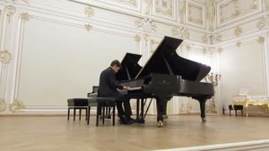 Дебюсси. Ноктюрн Des-dur (1892) (исп. Владислав Бритвин).