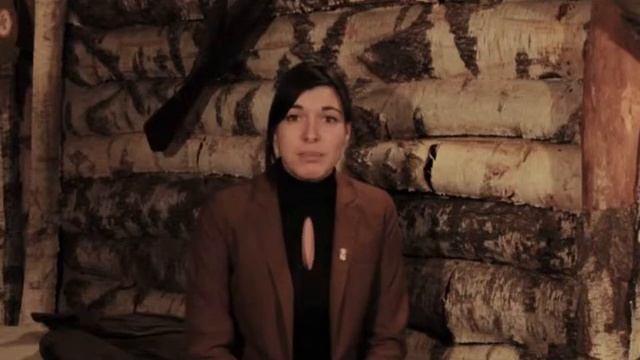 "Тихо.. Слышите: словно где-то..."