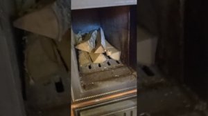 Как растопить холодную печь без дыма.
