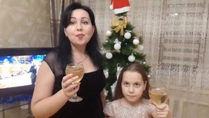 Семья из Мариуполя НОВЫМ ГОДОМ ВАС! ЛЮБЛЮ ОБНИМАЮ #мариупольсегодня #мариупольвидео #мариупольсейчас