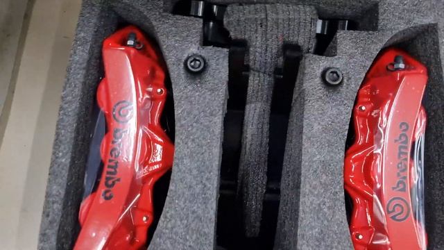 Усиленная тормозная система Brembo GT6  для Toyota Land Cruiser 300 #тюнингавто #toyotalandcruiser