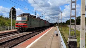 Электровозы ВЛ10К 1019\780 с грузовым поездом.
