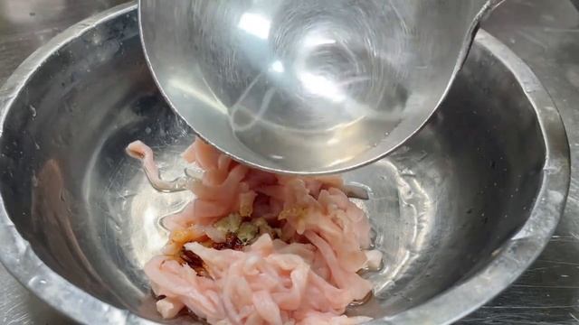 飯店的土豆炒肉絲為什麼好吃？大廚教你正確做法，簡單好吃又下飯【留意美食】#土豆炒肉絲 #土豆 #炒肉絲 #土豆炒肉絲料理 #土豆炒肉絲做法