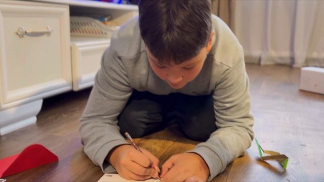 ЕЛКА с ВЛАДОМА А4