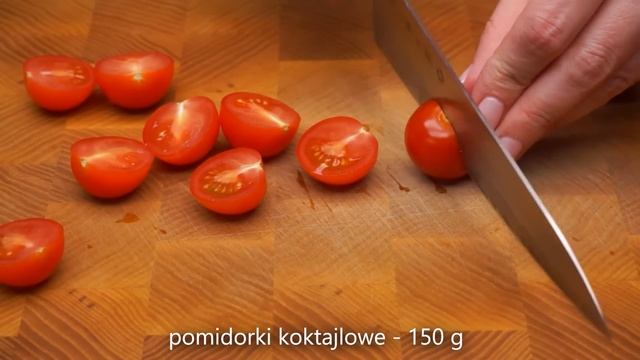 Stół na przyjęcie Urodzinowe! Sałatki,  kanapki, przekąski!