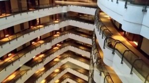 Панорама из лифта отеля Khalidiya Palace Rayhaan by Rotana

Абу-Даби