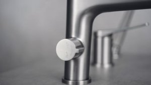 Смеситель на борт ванны на 3 отверстия LM3745GM