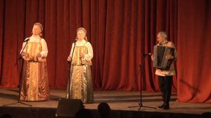 Плачет белая береза (Разлучила нас война)