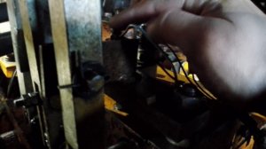 Нет запуска погрузчика Амкадор,причина открутившийся выключатель блока стартера..