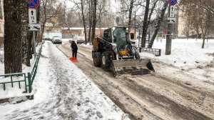 Жители Мытищ о нелёгком труде коммунальщиков в разгар снегопадов