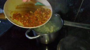ВЕРМИШЕЛЕВЫЙ СУП!| С ОБЖАРЕННОЙ ЛАПШОЙ И РЫБОЙ!