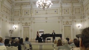 Ч. Биксио.  Mamma