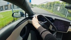 Tesla Model S Plaid | POWERFUL 🤯 | Launch Control | Autobahn | 0-100 km/h |