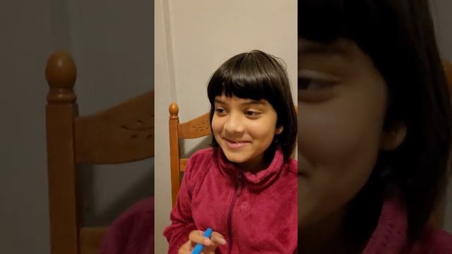 Zoha reciting French poem смотреть онлайн