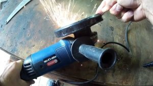 Как снять зажатый диск с болгарки