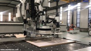 WOOD CNC NESTING MACHINE: SNOVAR AUTO LOADING UNLOADING CNC MACHINE SYNTEC 60W-E