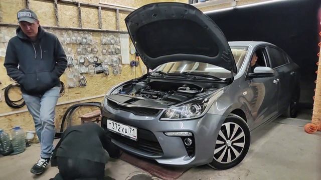 Kia Rio 4 установка топовых линз под врезку смотреть онлайн