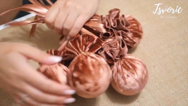 Бархатные ёлочные шары / DIY TSVORIC смотреть онлайн