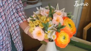 Paper flower arrangement / Цветочная композиция из бумаги / DIY TSVORIC