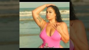 SELENA CASTLE /SSBBW /LATINA curvy PLUS size Model /Instagram star /facts