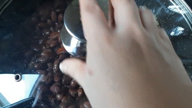 Вкусная Фасоль с Аджикой🍛