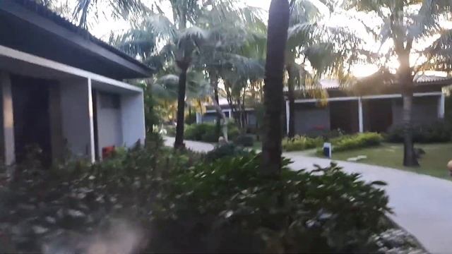 Дорога на пляж. Виллы отель Новотель Фукуок резорт . Novotel Phu Quoc Resort