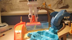 Hot Wheels ПОРТ АКУЛ! Хот Вилс АТАКА АКУЛ!!! ТРЕК и МАШИНКИ меняют цвета!