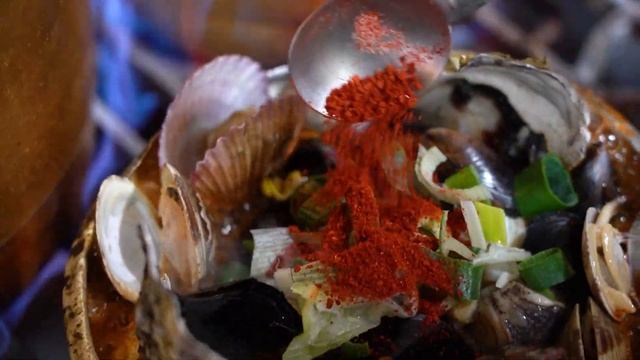 해산물 폭탄! 해물라면 / spicy seafood instant noodles  Seafood Ramen korean street food