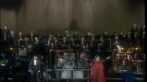 Queen - (Fred Mercury & Montserrat Caballé) - How Can I Go On