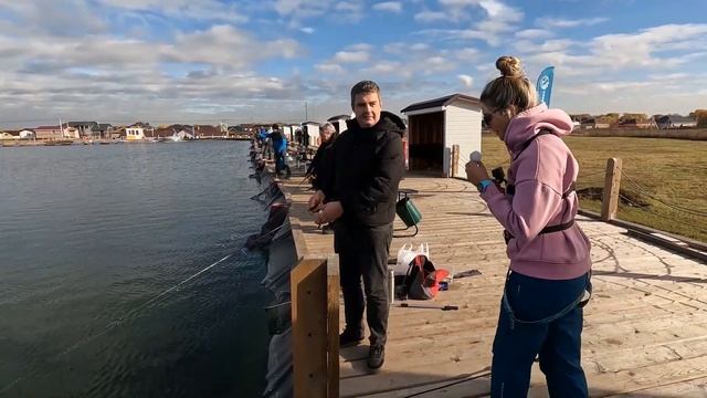 ЛОВЛЯ ФОРЕЛИ для новичков и профи| Приехала из деревни на КУЛЬТУРНУЮ РЫБАЛКУ! День рождение РК «ЯЗЬ смотреть онлайн