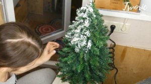 Beautiful snow-covered Christmas tree / Заснеженная ёлка / Переделка дешёвых ёлок /  TSVORIC