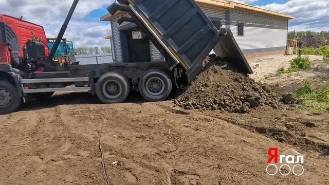 Отсыпка участка грунтом вокруг дома (Тюмень, Паренкина)