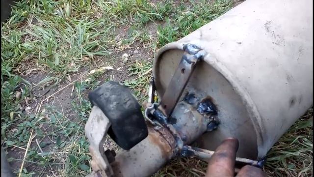 Мерседес 307Д замена гофры и вырезал сажеуловитель из выхлопной системы!!!