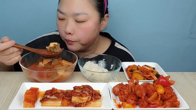 요리먹방 얼큰소고기무국&소세지야채볶음&두부조림&오이무침&깍두기 집밥먹방 k-food 리얼사운드 ASMR Eating show mukbang