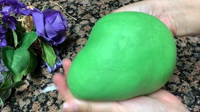 Coconut Pandan Milk Bread - Banh Mi Ngot Dua La Dua смотреть онлайн