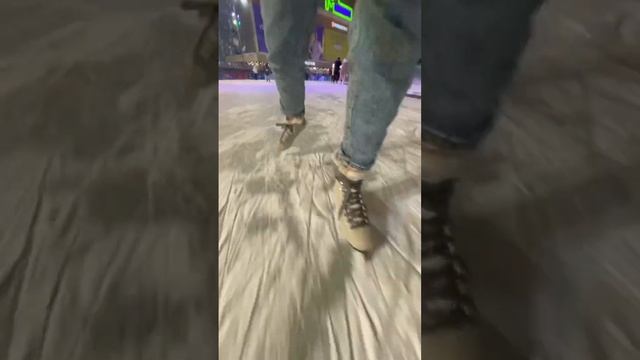 Привет, столица новогодняя