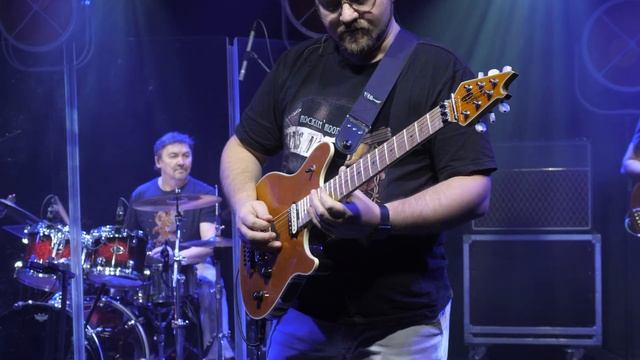 Корсар - Под дождём в четверг смотреть онлайн