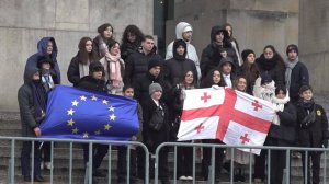 Georgische EU-Putschisten am Deutschen Bundestag Berlin 14.12.2024