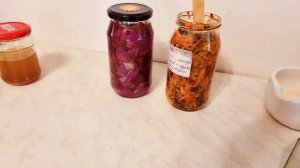 Ароматные цветочные масла, экстракты через 3 недели настаивания.