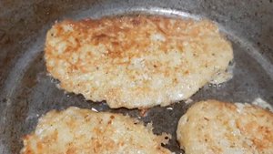 Драники -Деруны жареные на сковородке . Готовим с любовью ❤ по Украински 🇺🇦