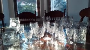 Наборы хрустальных фужеров и рюмок - то, что нужно для праздничного стола